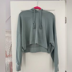 Altar’d State Revival Womens Cropped Sweatshirt